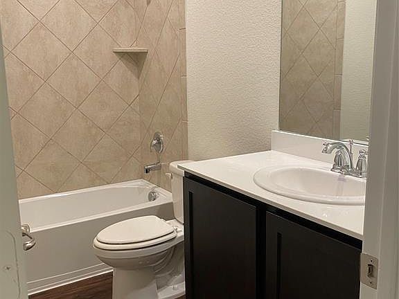5th image of 200 W Garden Grove Dr