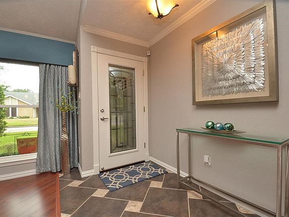 2nd image of 21215 Park Bend Dr