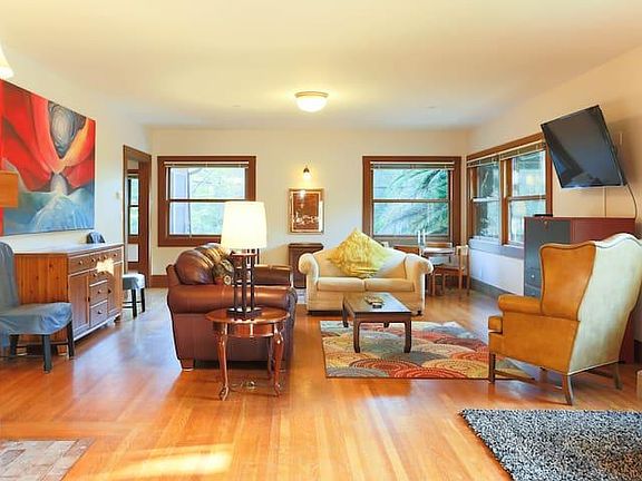 5th image of 26 Kensington Ct