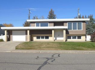 645 S 26th St, Fort Macleod, AB T0L 0Z0
