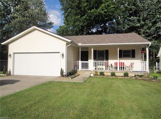 593 Bayberry Dr, Elyria, OH 44035