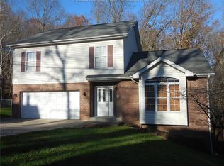 244 Pine Cir, Dunbar, WV 25064