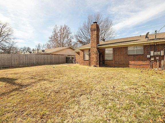 4th image of 6107 S Troost Ave