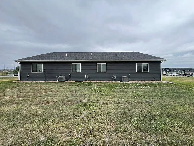 2 bed, 1200 sqft, $1,850 — Photo 3