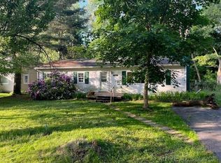 9622 River Rd, Algonac, MI 48001