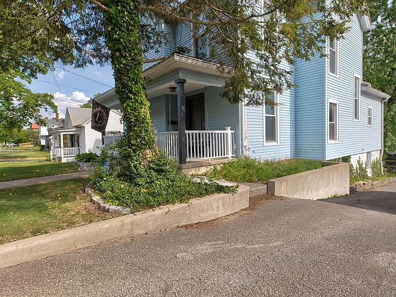 3rd image of 404 Holt Ave