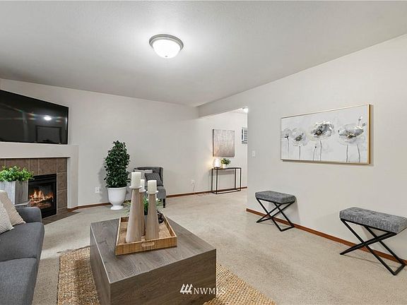 5th image of 2625 153rd St SW