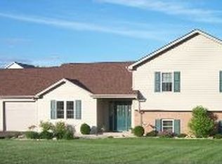 3 Sunrise Ter, Berwick, PA 18603
