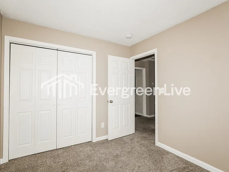 11359 Shady Hollow Ln — Photo 11