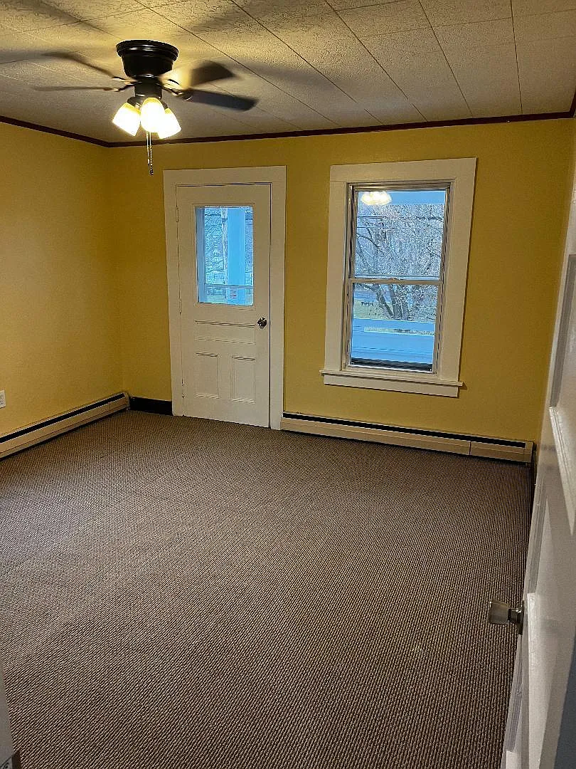 2 bed, 900 sqft, $1,750 — Photo 2