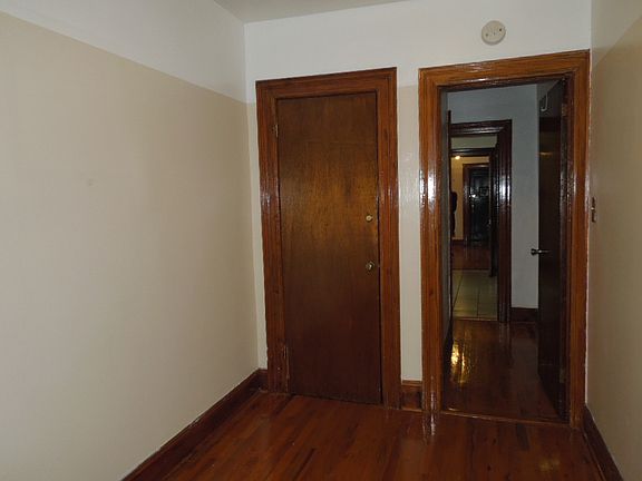 5th image of 439 Lincoln Pl APT 11