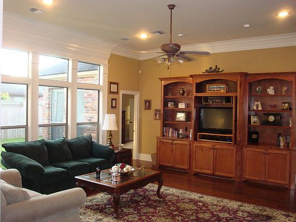 Family Room with Cabinets
						:
						Family Room with Cabinets
