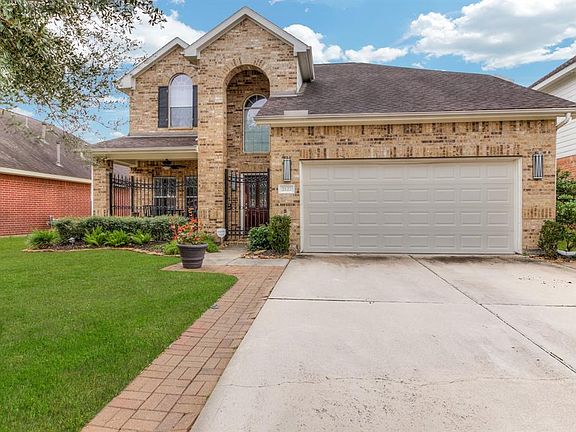 2nd image of 2127 Hawthorne Brook Ln