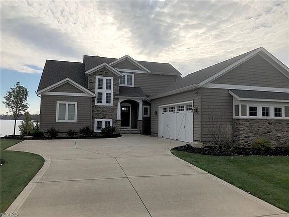 2nd image of 1956 Calabria Ln
