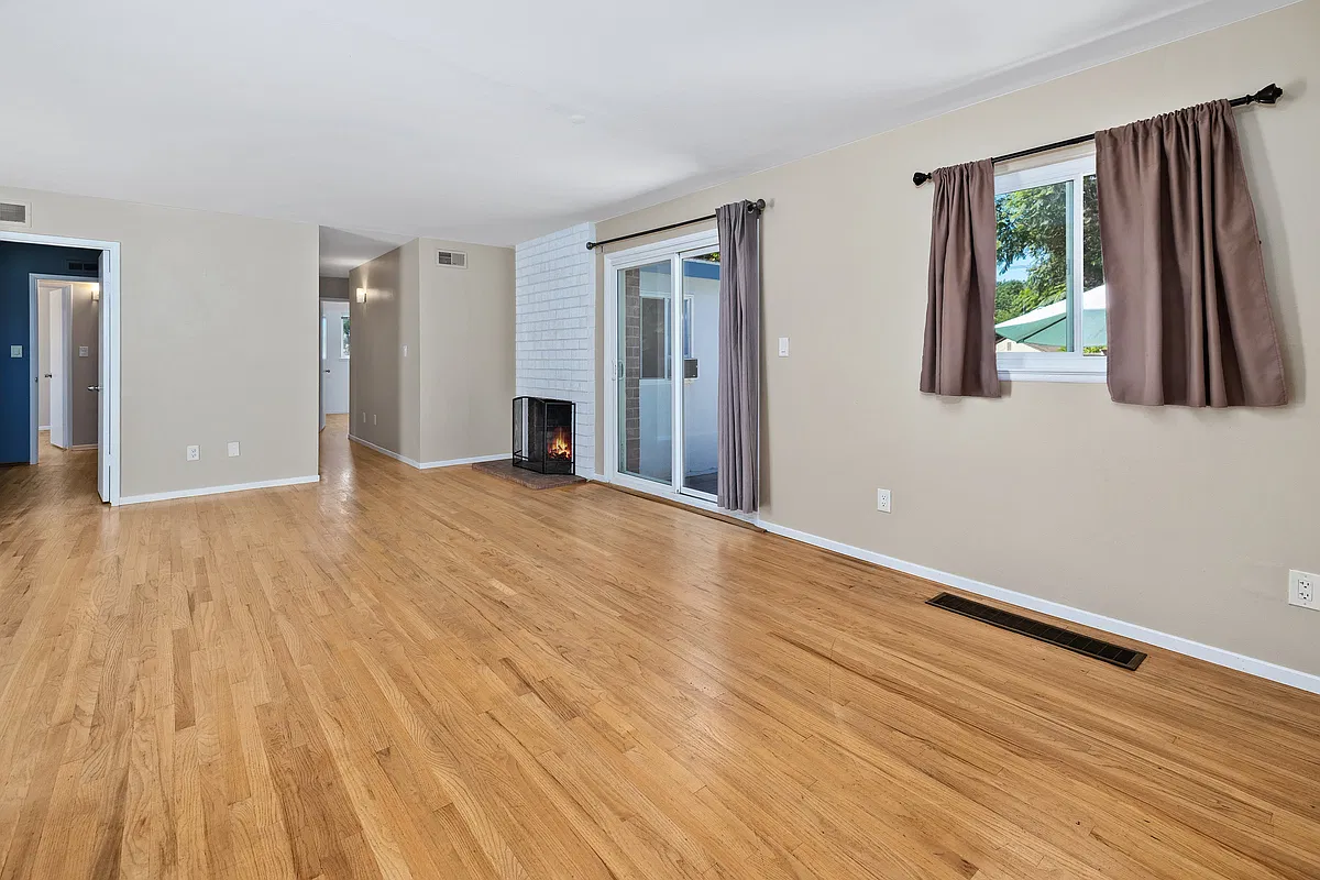 4 bed, 1417 sqft, $3,600 — Photo 4