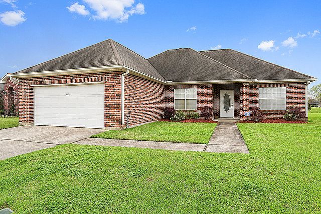 1st image of 2321 Country Club Dr