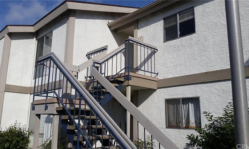 1st image of 2813 S Fairview St Unit D