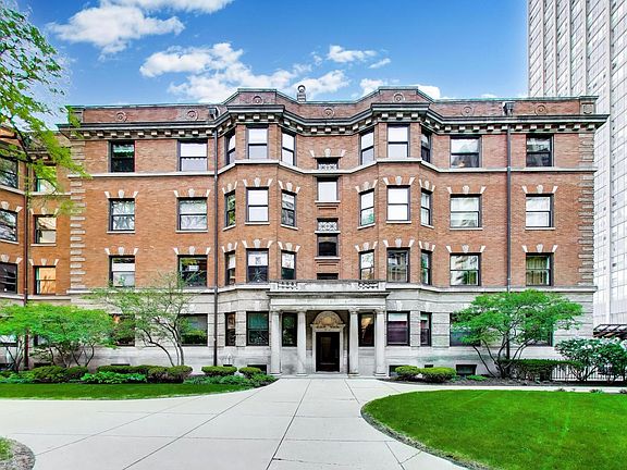 2nd image of 674 W Irving Park Rd APT F6