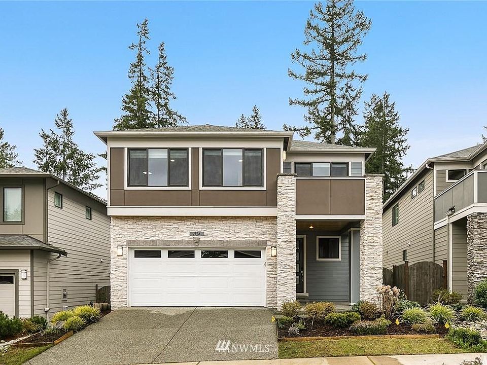 1st image of 18320 15th Ave W