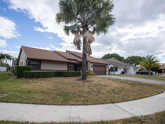 2nd image of 5710 NW 54th Way