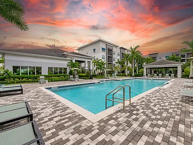 Tour our amenities and apartments!