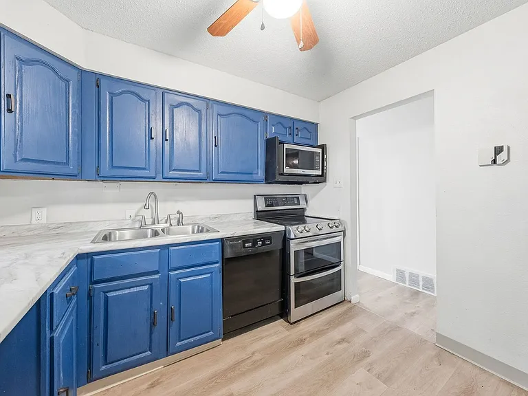 3034 Forge Dr — Photo 49
