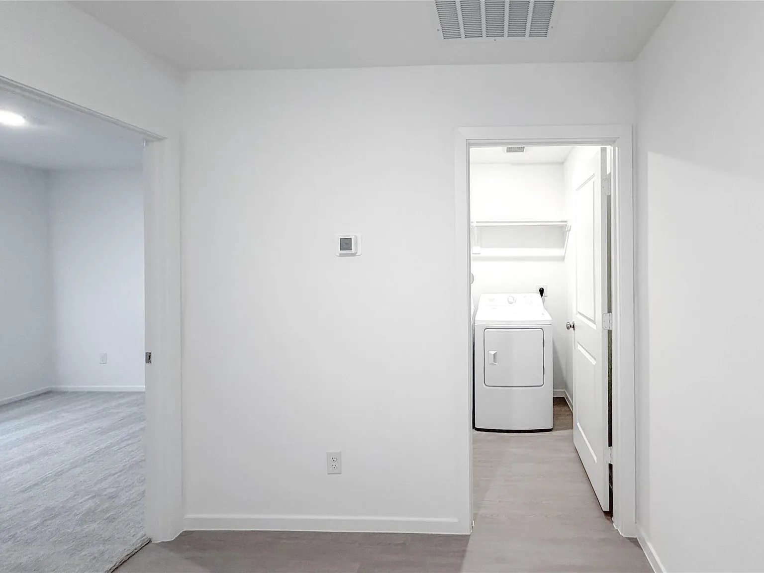 4 bed, 2.0 bath, 1924 sqft, $2,250 — Photo 4