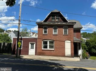 901 W Wade Rd #909, Saint Clair, PA 17970