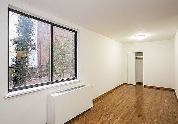 4th image of 434 W 19th St APT 1A