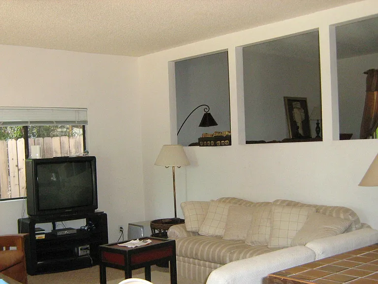 8538 Lorain Rd — Photo 11
