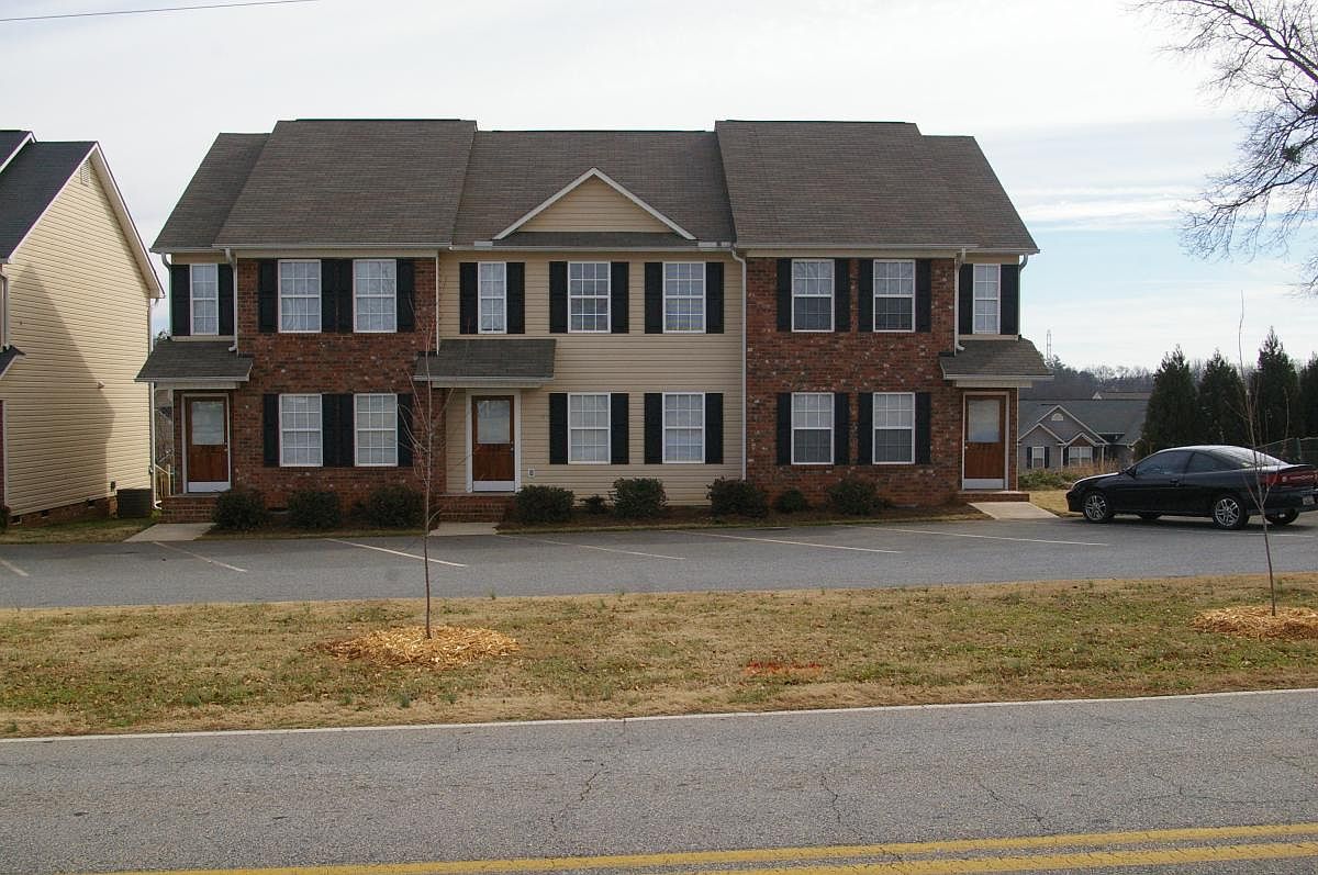 328 Belcher Rd B, Boiling Springs, SC 29316 Zillow