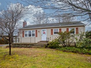 10 Leonard Rd, Enfield, CT 06082
