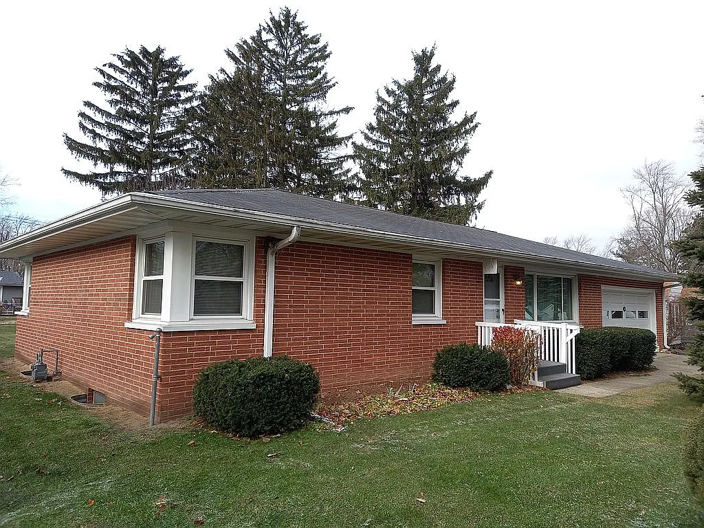 1510 Farrand Ave photo 1