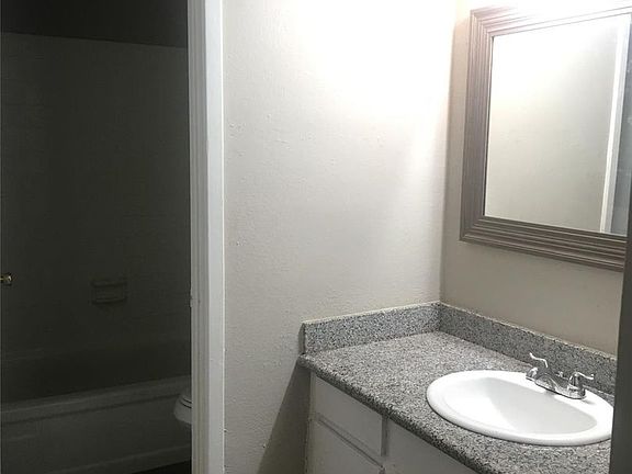 4th image of 5625 Antoine Dr APT 708