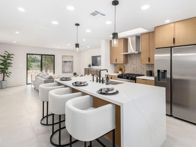 3247 E SHERIDAN Street, Phoenix, AZ, 85008