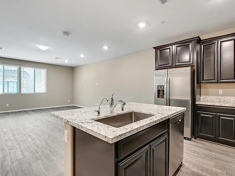 6238 Mavora Lakes St — Photo 13