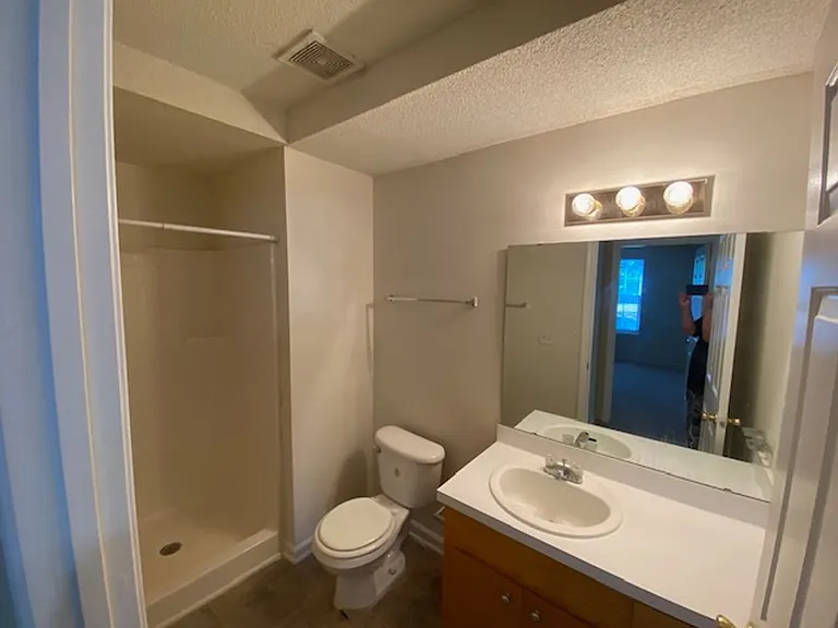 Deerwood Place Apartments - 2 bdrm / 2 bath — Photo 13