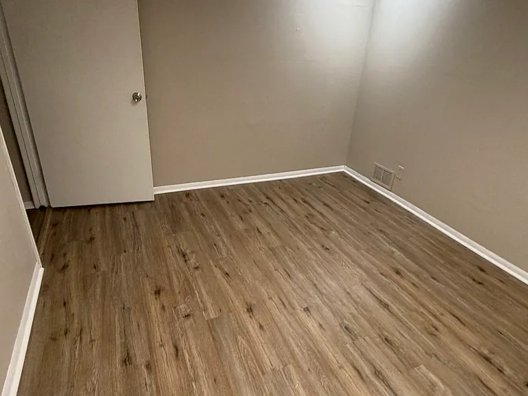 125 Coral Ave #4 — Photo 6