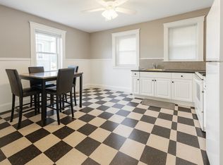 78 Hawthorn St APT 1, Newton, MA 02458