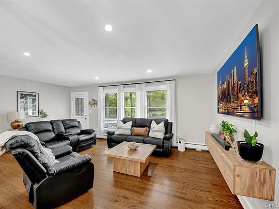 5th image of 31 S White Rock Road