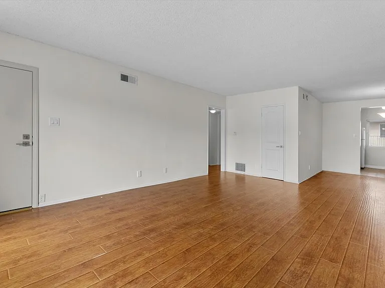 7749 Saint Bernard St #6 — Photo 4