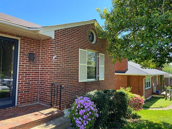 2nd image of 4512 Oakdale Dr