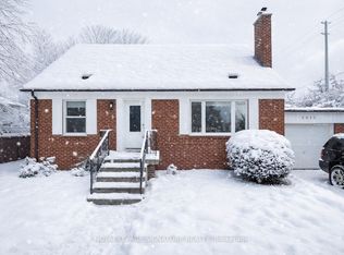2015 Stanfield Rd, Mississauga, ON L4Y1R2