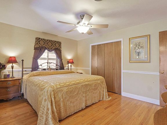 4th image of 613 S Crescent Ave