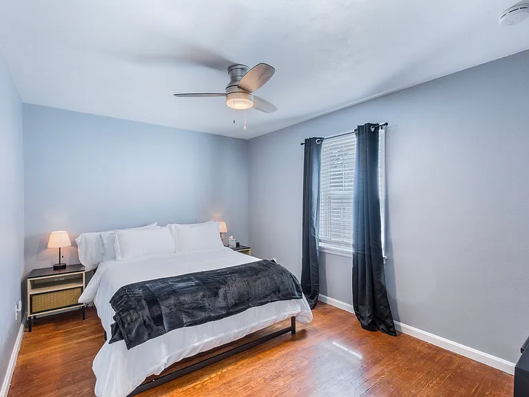 6042 Hancock Ave — Photo 11
