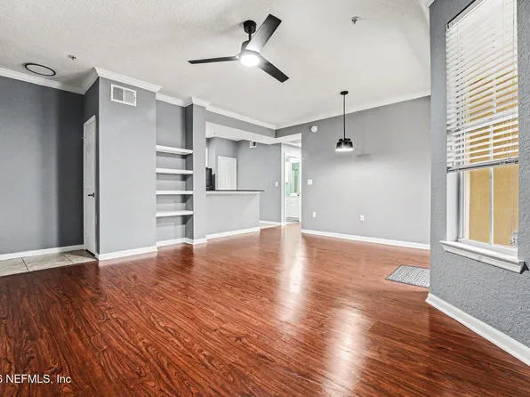8539 GATE Parkway W #633, Jacksonville, FL 32216