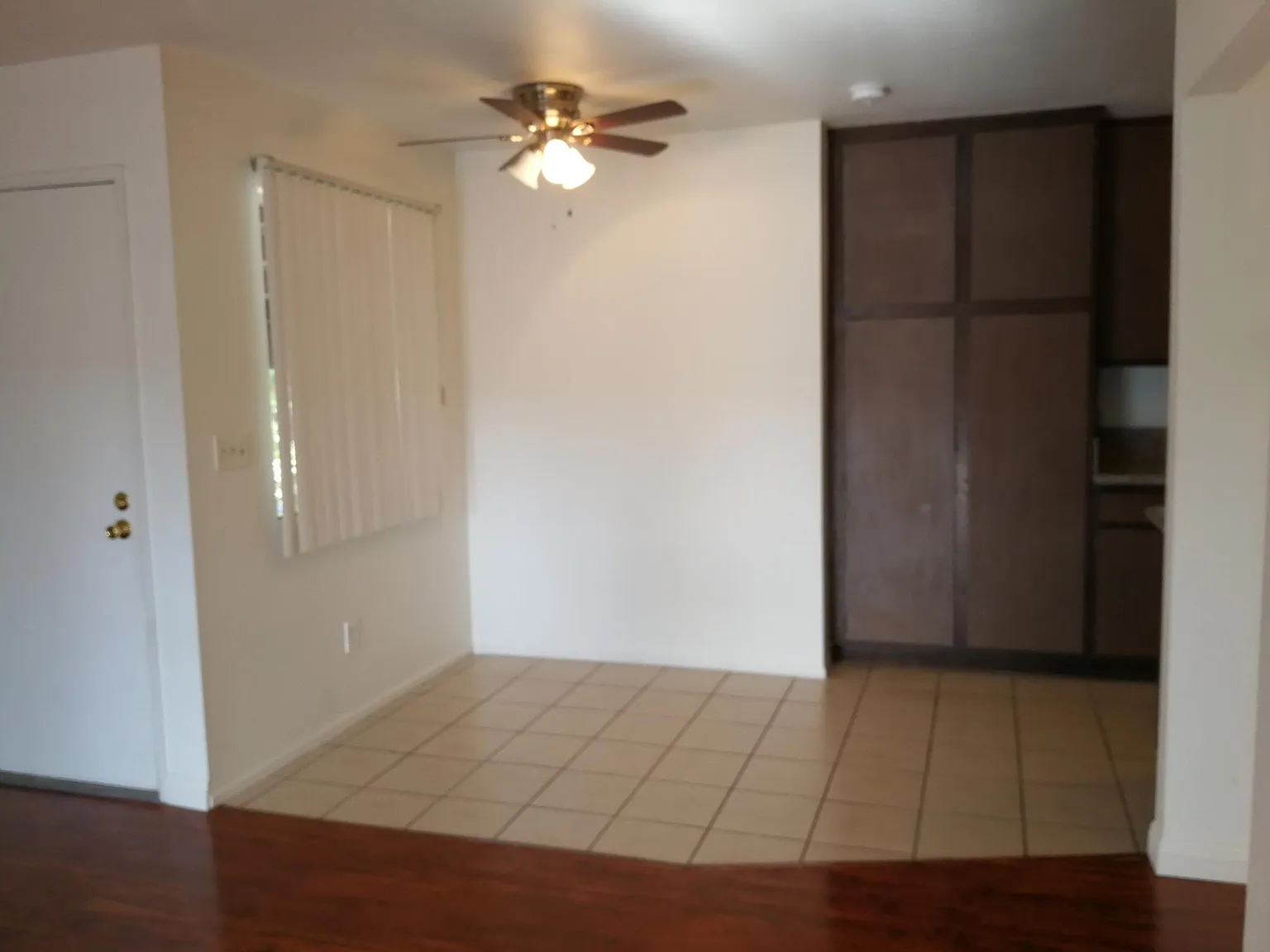 24592 Canada St — Photo 2