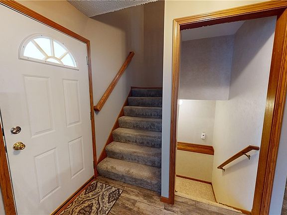 2nd image of 6796 Havenhurst Ct