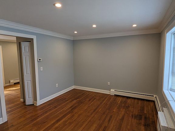 5th image of 240 Sunnyridge Ave APT 95