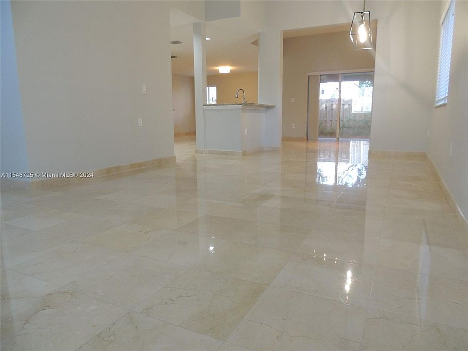 1st image of 10813 NW 53rd Ln